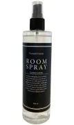S1248 - Fiona & Friends Room Spray Flower Garden - 300 ml är en rumsspray som kan avlägsna oönskade dofter i ditt hem. Innehåll: 300 ml Antal: 1 st 